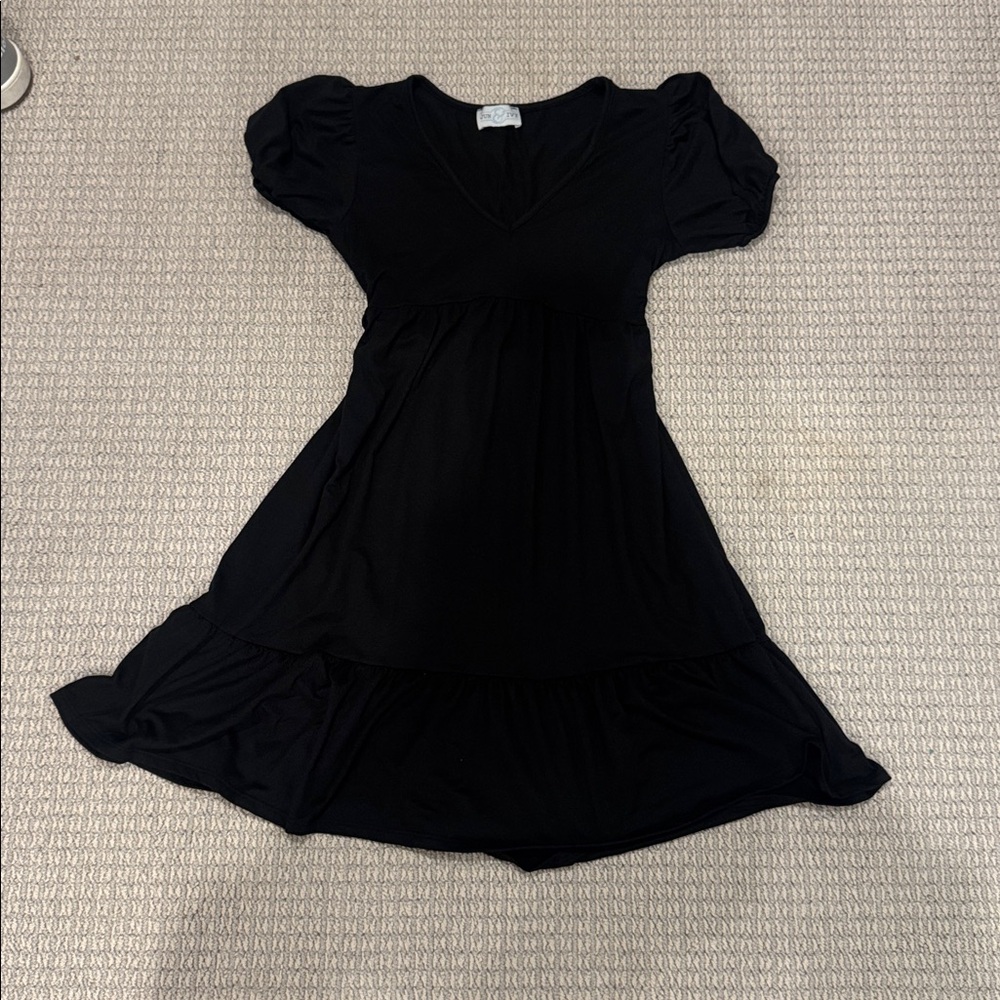 Elegant Black Puff Sleeve Dress